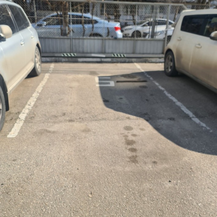 Сдаётся место на охраняемой стоянке ул С.Палия( возле церкви стоянка) - фото 1