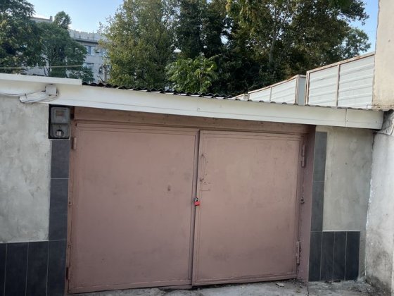 Сдам гараж в кооперативе «Аркадийский», долгосрочно, сухой, есть яма