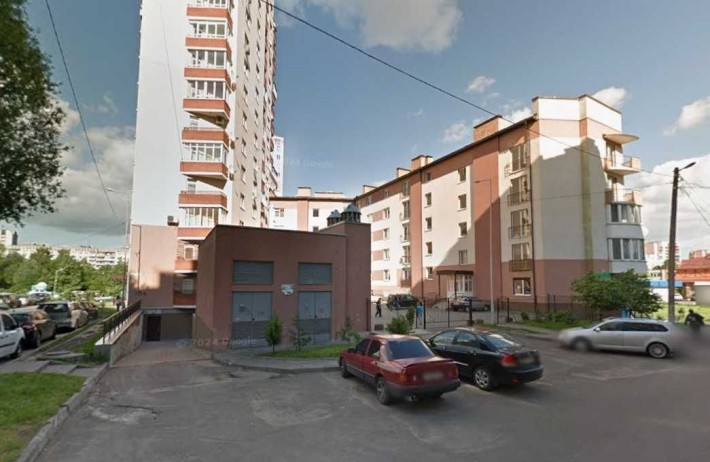 Паркінг в оренду, Шевченківський район, Панча 18 / Чорновола - фото 1