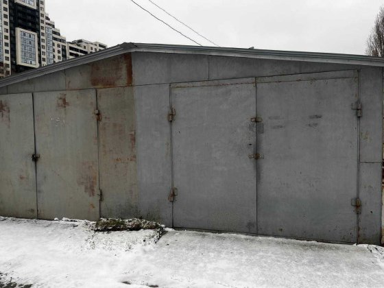 Сдам гараж на Семьи Глодан (Ильфа и Петрова) 22 кв м