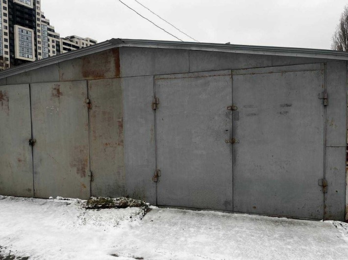Сдам гараж на Семьи Глодан (Ильфа и Петрова) 22 кв м - фото 1