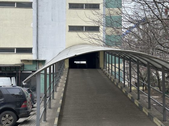 Паркоместо в Паркинге. Тополева . Хозяин