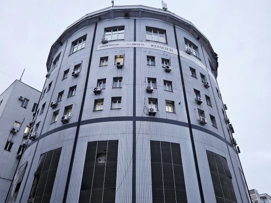 Лариси Руденко 6а. Оренда закритого парко місця Киев