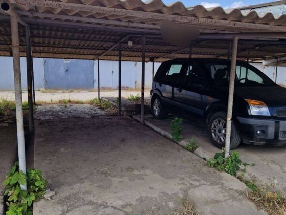 Продам/здам крите місце на стоянці Олімп