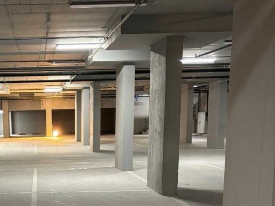 Паркомісце  Новий Автограф