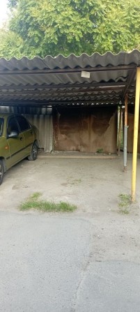 Крытое место на стоянке. - фото 1