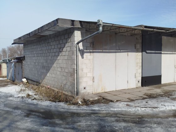 Продам гараж за ЦНАПом (Черёмушки) Кам'янське