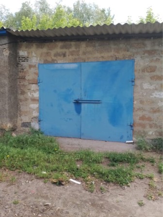 Гараж з погрібом - фото 1