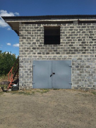 Продам капитальный гараж - фото 1