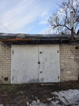 Продам гараж, 40 лет,кооператив Павлоградец - фото 1