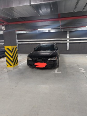 Паркінг біля озера, ЖК Manhattan - фото 1