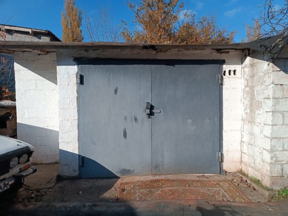 Продаю гараж на 44 кварталі Кривий Ріг
