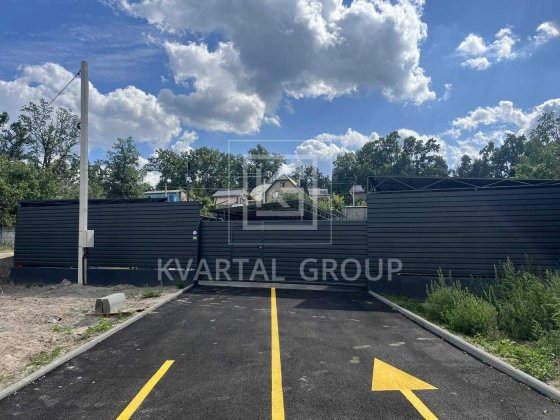 Паркомісце з зарядним пристроєм для вашого авто, БЕЗ КОМІСІЇ Ирпень