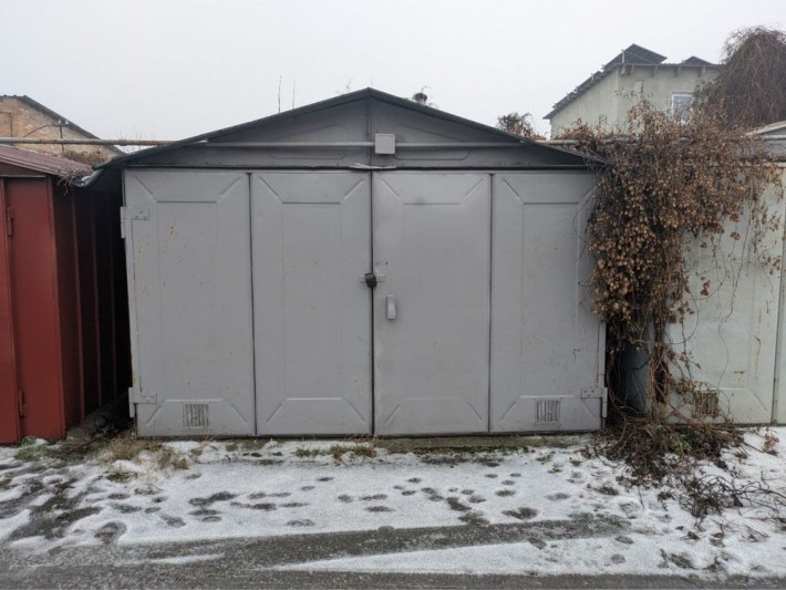 Гараж на Сурікова - фото 1