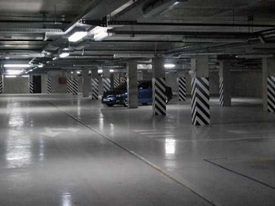 Продам ДЕШЕВО паркомісце в ЖК "Новопечерські Липки" Киев