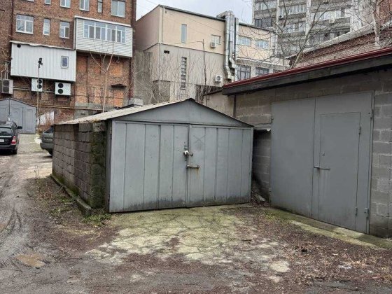 Продам гараж Центр ул. Вернадского 5 Дніпро