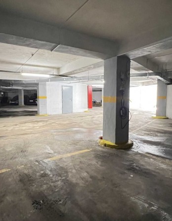 Продаж паркомісця на Поділлі - фото 1