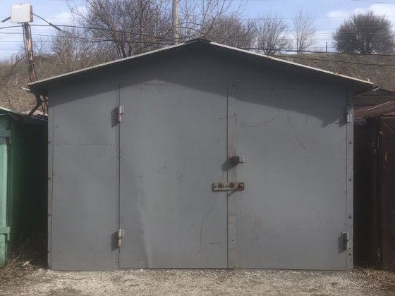 Гараж в центрі міста гкт Вишнева. Запорожье