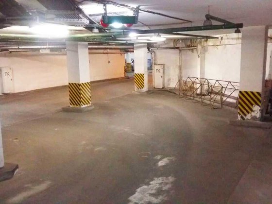 Паркінгмісце  вул. Княжий Затон 21,  жк Корона, м. Осокорки Киев