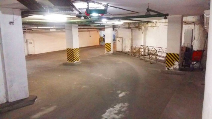 Паркінгмісце  вул. Княжий Затон 21,  жк Корона, м. Осокорки - фото 1