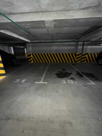 Паркомісце в ЖК «Нова Англія» (Віндзор–Ноттінгем), зручний заїзд - фото 1