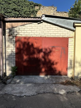 С документами! Гараж 21 м, возле Книжки, центр, закрытый двор - фото 1