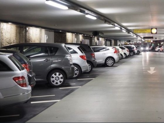 Продам паркомісце в ЖК “4 Сезони” Киев