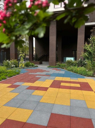 Продам место в паркинге, Пространство на Гераневой ВП - фото 1