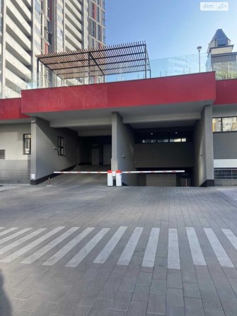 Продаж сімейного паркомісця  40 кв.м ЖК Русанівська Гавань буд 15 - фото 1