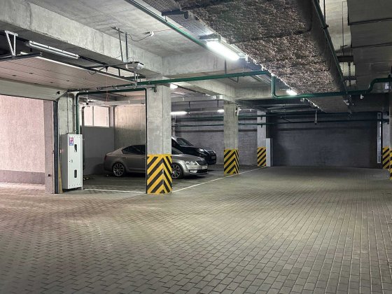 Продаж паркінгу в ЖК Русанівська гавань 15 Будинок Киев