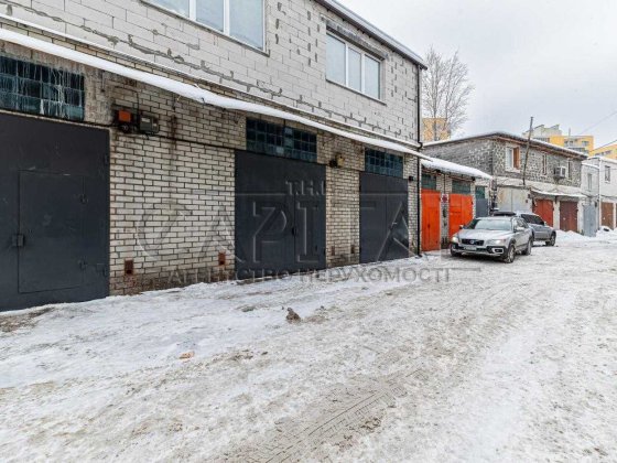 ПРОДАЖ 3-рівневого гаража-СТО 340 м² Готовий бізнес — СТО Киев
