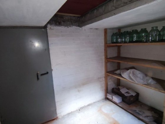 Капітальний гараж біля ЖК Док 32 (DOCK32),біля Blockbuster mall Киев