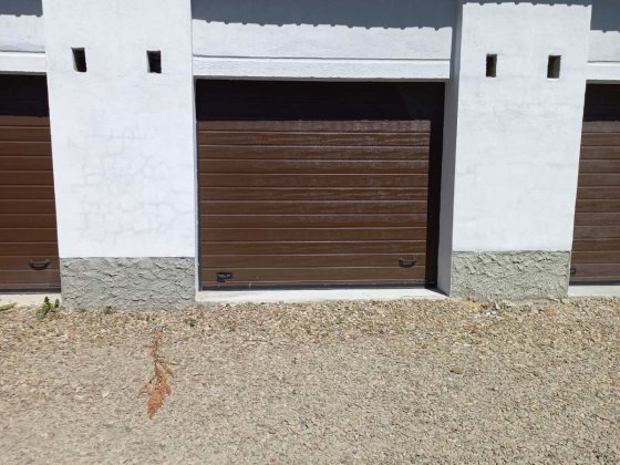 Власник бещ комісії гараж новобудова