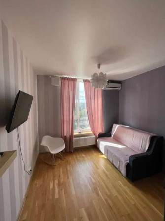 Продаж 1-к квартири вул. Регенераторна 4 - фото 1