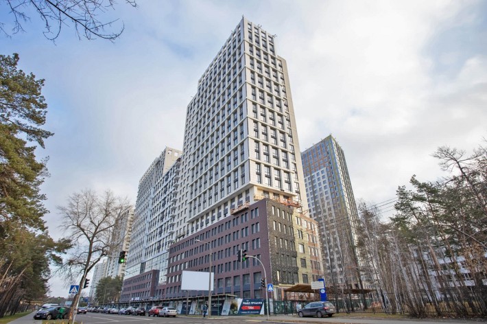 Продаж 3-к квартири вул. Князя Романа Мстиславича 26а - фото 1