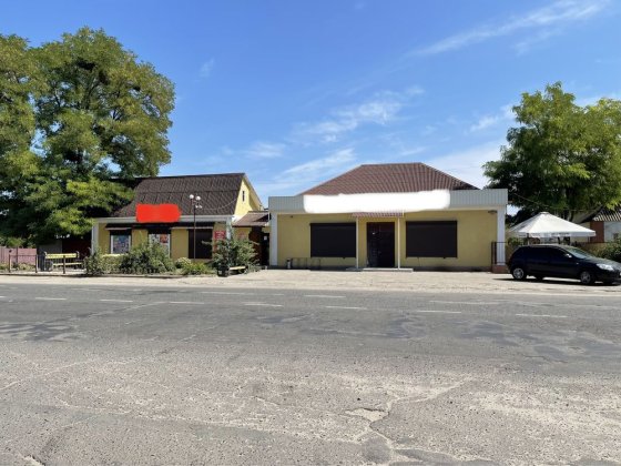 Продаж.Приміщення магазинів 200 кв.м + 60 кв.м Охтирка