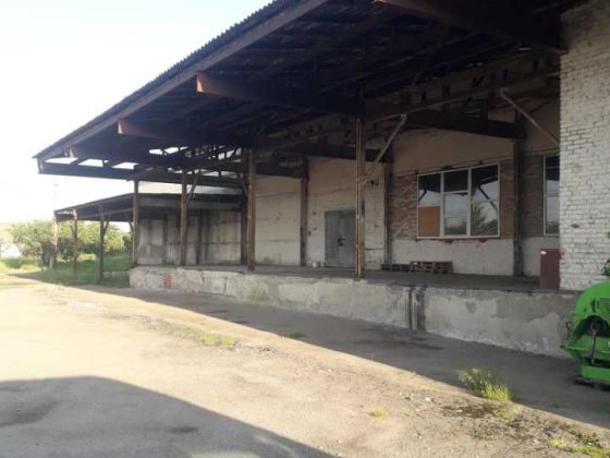 Продам сдам в оренду складскі приміщеня.Загальна площа2014м.кв.я Охтирка
