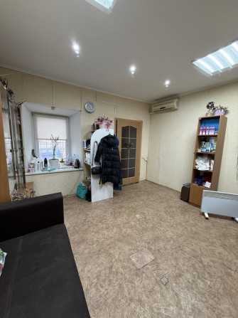 Продам часть здания под любой бизнес в центре города - фото 1