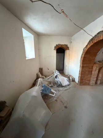 Продается цокольное помещение! - фото 1