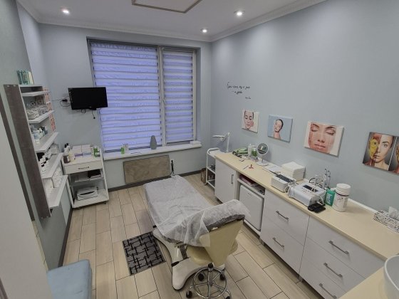 Приміщення комерційного призначення Виноградів