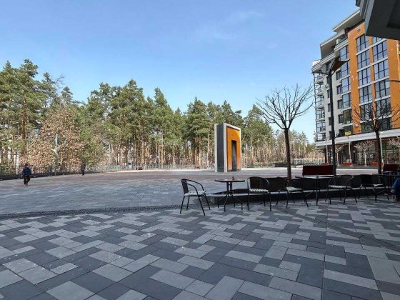 Продам помещение с хорошим ремонтом  и своей террасой! Гостомель