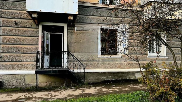 Продається фасадне комерційне приміщення 30 м2 біля жд вокзалу - фото 1