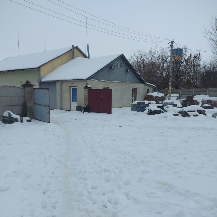 Продам виробничо- торгівельну базу - фото 1