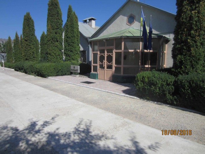 Виробниче приміщення з земельною ділянкою. - фото 1