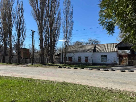 Продається колишня овочева база Лубны
