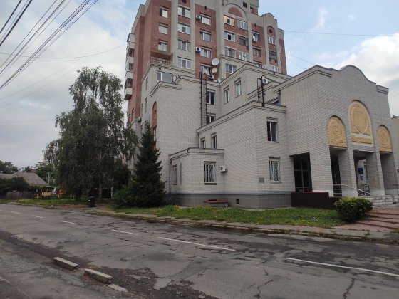 Продаж - обмін приміщення комерційного призначення в центрі м.Миргород Миргород