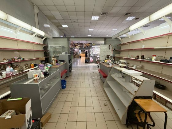 Продаж або оренда торгової точки на ринку ГІД бакалійний відділ 36квм Мукачеве