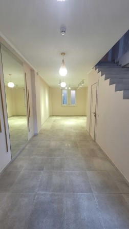 Продаж комерційного приміщення Центр Мукачева - фото 1