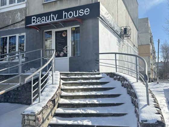 Помещение под бизнес ПЗТО (салон красоты/аптека..) Павлоград