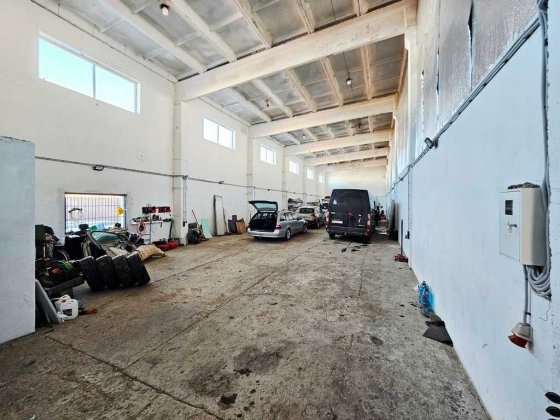 Продається виробничо-складське приміщення в промисловій частині мСтрий Стрий